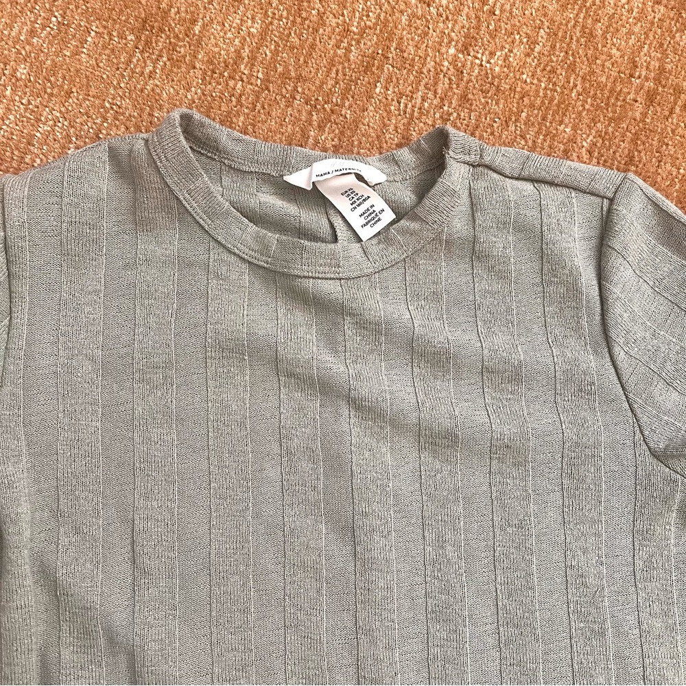 H&M Mama Maternity Ribbed Green Dress - Picture 4 of 4